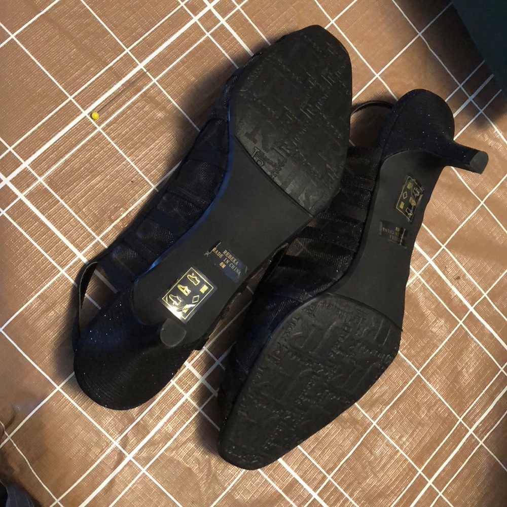 Shoes - Picture 3 of 3